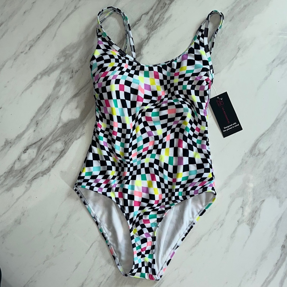 Cupshe Black and White One Piece Swimsuit Geometric Design